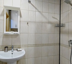 Коттедж двухкомнатный с 2 спальнями в White Village