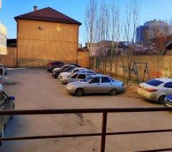 М.Горького 85Б. 2-комн.кв., 10-этаж, 126 в АнтиОтель