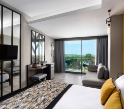 Четырёхместный номер Family в Arnor De Luxe Hotel & Spa