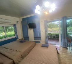 Двухместное бунгало Deluxe двуспальная кровать в Rayonghouse Resort