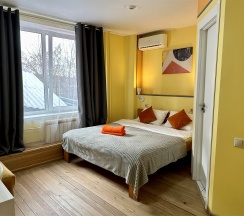 Двухместный номер с одной большой кроватью (DBL) в Riverside Hotel