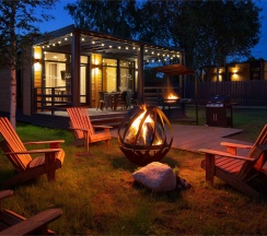 Коттедж с одной спальней, купелью и баней в Black Village Family