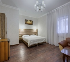 ПОЛУЛЮКС в Astoria