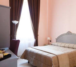 Одноместный номер Economy двуспальная кровать в Leone X Guest House