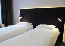 SMART Супериор с двумя раздельными кроватями в Azimut сити отель Владивосток