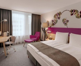 Двухместный номер Deluxe двуспальная кровать в Holiday Inn Frankfurt - Alte Oper by IHG