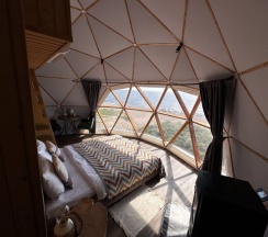 Геокупол на первой линии в Майтри кэмп на Финском заливе