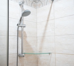 Делюкс в Акрополь