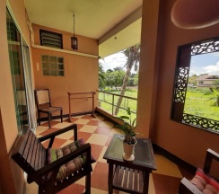 Двухместный номер Deluxe двуспальная кровать в Guesthouse Liam's Suan Dok Mai
