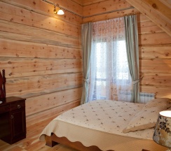 Царское Шале с Маралами в Басаргино