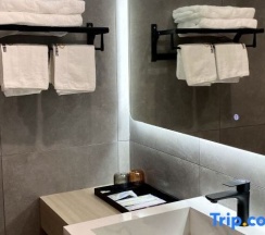 Двухместный номер Standard с видом на море двуспальная кровать в Taishan Golden Beach Resort