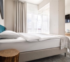 Улучшенный Стандарт с 1 кроватью King-size или 2 односпальными кроватями 90х200см в Нега