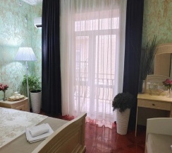 3х местный комфорт с боковым видом на море  в Золотой берег Витязево