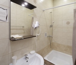 Двухместный номер Комфорт с двумя односпальными кроватями в Inn 6 line