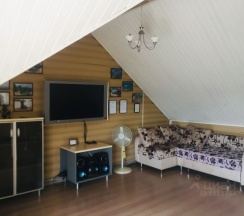 Коттедж трехкомнатный с 3 спальнями в Компания по аренде коттеджа