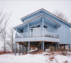 Дом на мысе острова с камином и баней на дровах. Вмещает до 6 гостей. в Шведские дачи