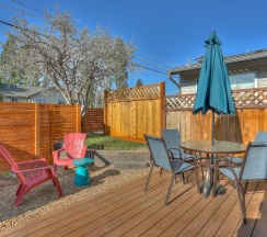 Коттедж в Brand New Modern Mod Pod Home With Private Yard by Redawning