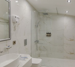 Junior Suite с видом на город в Афалина