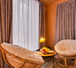 Вилла "Лембо"  у озера с купелью и террасой в Lembo