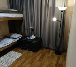 Четырёхместный номер женский (общая ванная комната) в Дворик