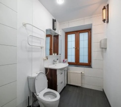 Коттедж с красивым видом из окна в Замок Монсоро