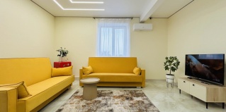 Омск: Апартаменты Апартаменты Cozy Rent Dostoevsky