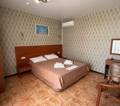 Стандартный семейный двухкомнатный номер с балконом в Феникс