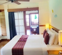 Люкс Cliff Beach с 2 комнатами в Birds and Bees Resort