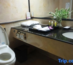 Номер Deluxe с видом на город в The Four Wings Hotel Bangkok