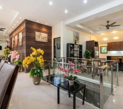 Вилла-люкс с собственным бассейном с 6 комнатами в Boutique Resort Private Pool Villa