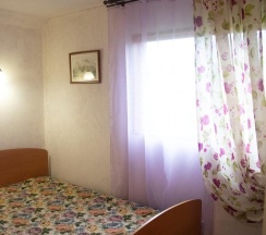 Номер стандарт с 2 односпальными кроватями (с завтраком) в Алтайна 1*