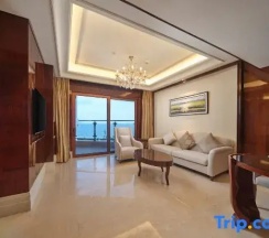 Люкс Deluxe с видом на море в Tangla Hotel Sanya