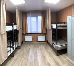 Кровать в 6-местном общем номере (удобства на этаже) в Турист