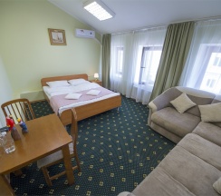 Семейный с диваном в Бахет