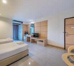 Двухместный номер Standard с балконом двуспальная кровать в The Legacy Hotel
