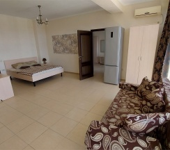 Люкс с 2-мя спальнями в Розмарин