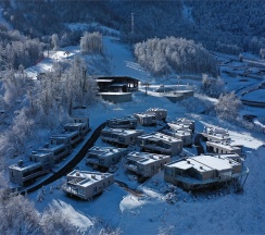 Таунхаус с видом на горы и сауной в Skypark