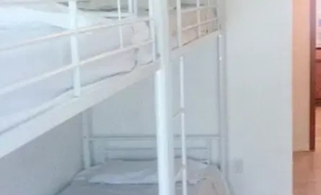 Кровать в общем номере в Bikini Hostel, Café & Beer Garden Free Breakfast & Dinner!