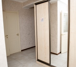 М.Горького 85Б. 2-комн.кв., 9-этаж, 121 в АнтиОтель