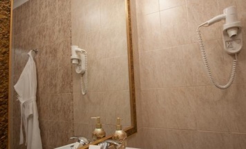 "Бизнес Стандарт"с ( 2 односпальными кроватями) в Business Hotel