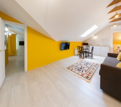 Двухкомнатные Апартаменты "Yellow" в Сhо