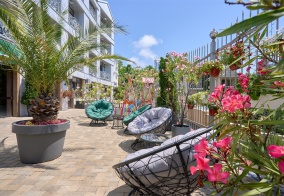 Отель Амбассадор в Сочи