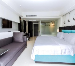 Двухместный номер Deluxe с видом на бассейн двуспальная кровать в Sugar Marina Resort - ART - Karon Beach