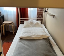 Койко-место в в мужском шестиместном номере в Кино хостел на Выборгской