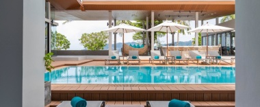 Двухместный номер Deluxe с видом на воду 2 отдельные кровати в LIV Hotel Phuket Patong Beachfront