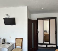 УЛУЧШЕННЫЙ Трехместный номер с раздельными кроватями в Престиж