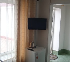 Трёхместный семейный коттедж Standard рядом с пляжем в Маяк