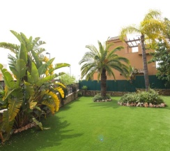 Вилла с 5 комнатами с видом на море в Villas Av Los Altos De Marbella