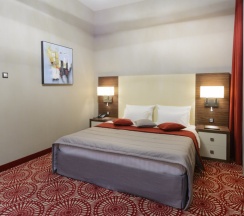 Двухместный люкс Presidential двуспальная кровать в Senator Hotel