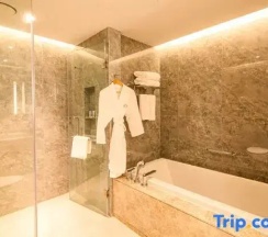 Люкс Superior c 1 комнатой с видом на море в Oakwood Apartments Sanya